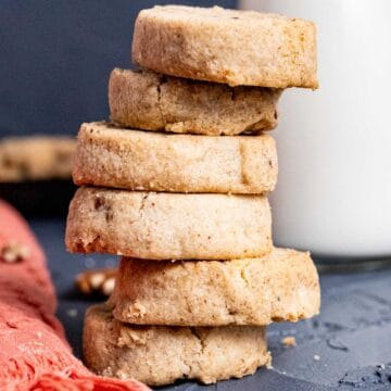 butter pecan cookies featured image.