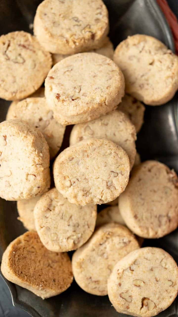 Close up of the butter pecan cookies.