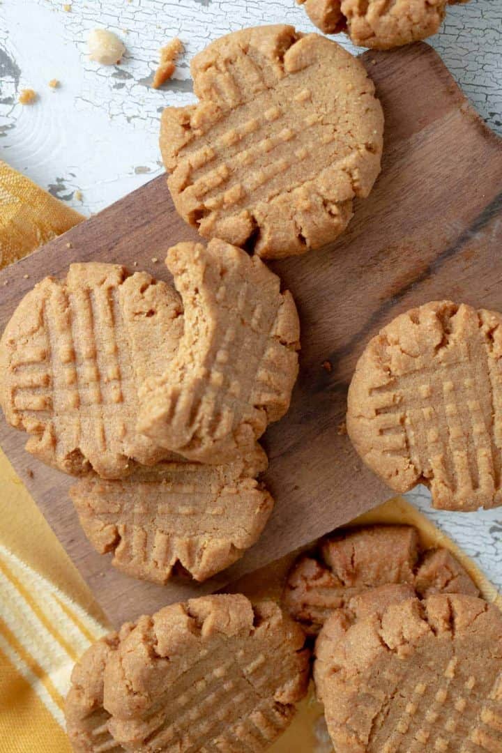 Close shot of the cookies.