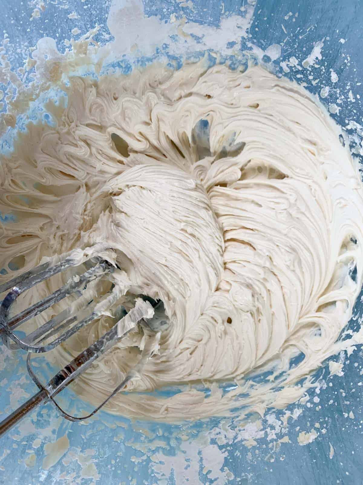 butter cream in its final state in the mixing bowl. 