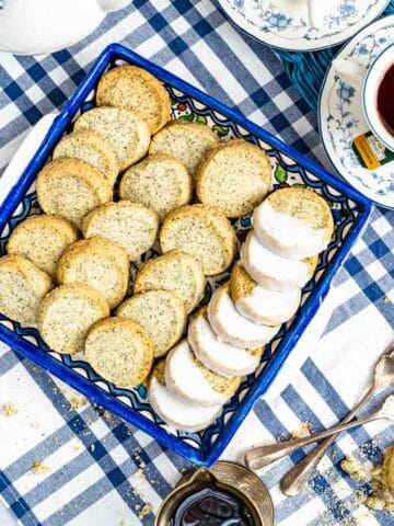 earl grey shortbread cookies featured image.