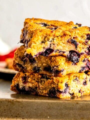 blueberry blondies featured image.