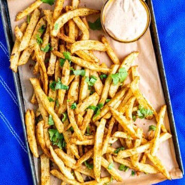 masala chips with peri peri sauce.